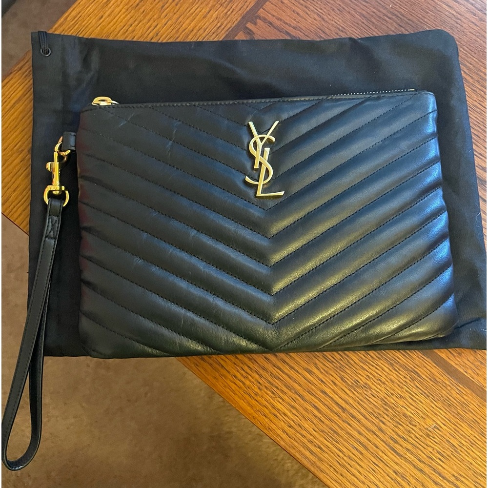 Calfskin Matelasse Chevron Monogram A5 Wristlet Black